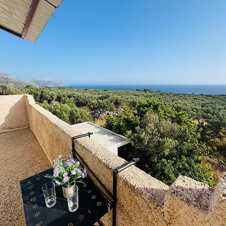 Apartment Mani Spot Nezoulas Alika