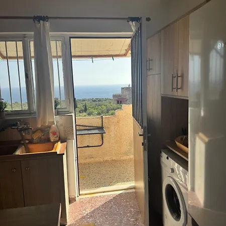 Mani Spot Nezoulas Άλικα