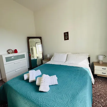 Mani Spot Nezoulas Άλικα