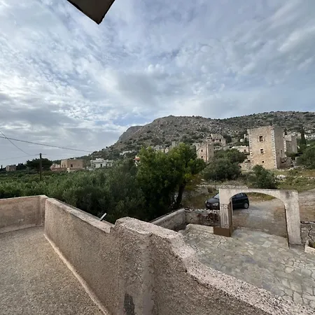 Mani Spot Nezoulas Apartment *