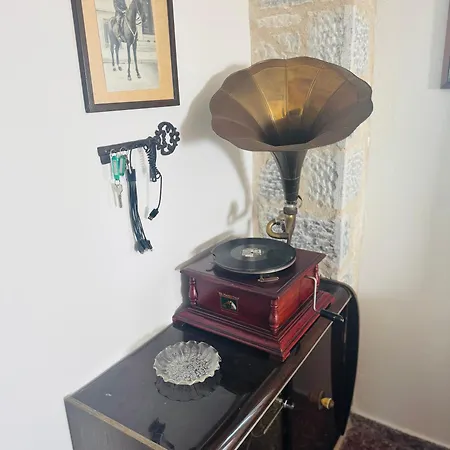 Mani Spot Nezoulas Διαμέρισμα Άλικα