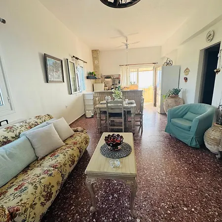 Mani Spot Nezoulas Διαμέρισμα *