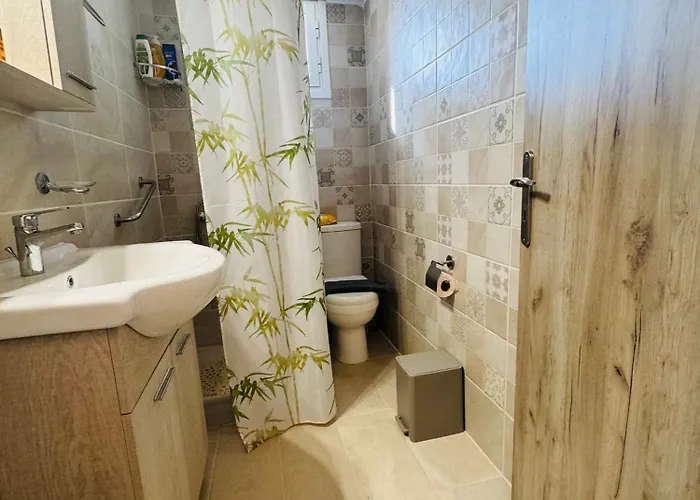 Mani Spot Nezoulas * Álika