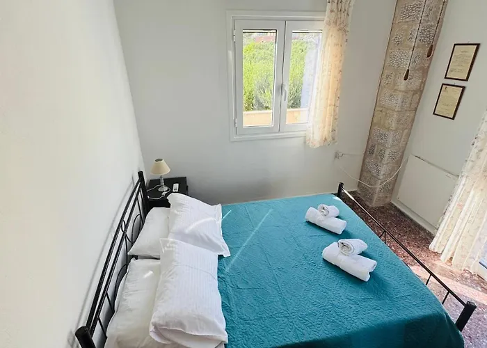 Mani Spot Nezoulas Álika